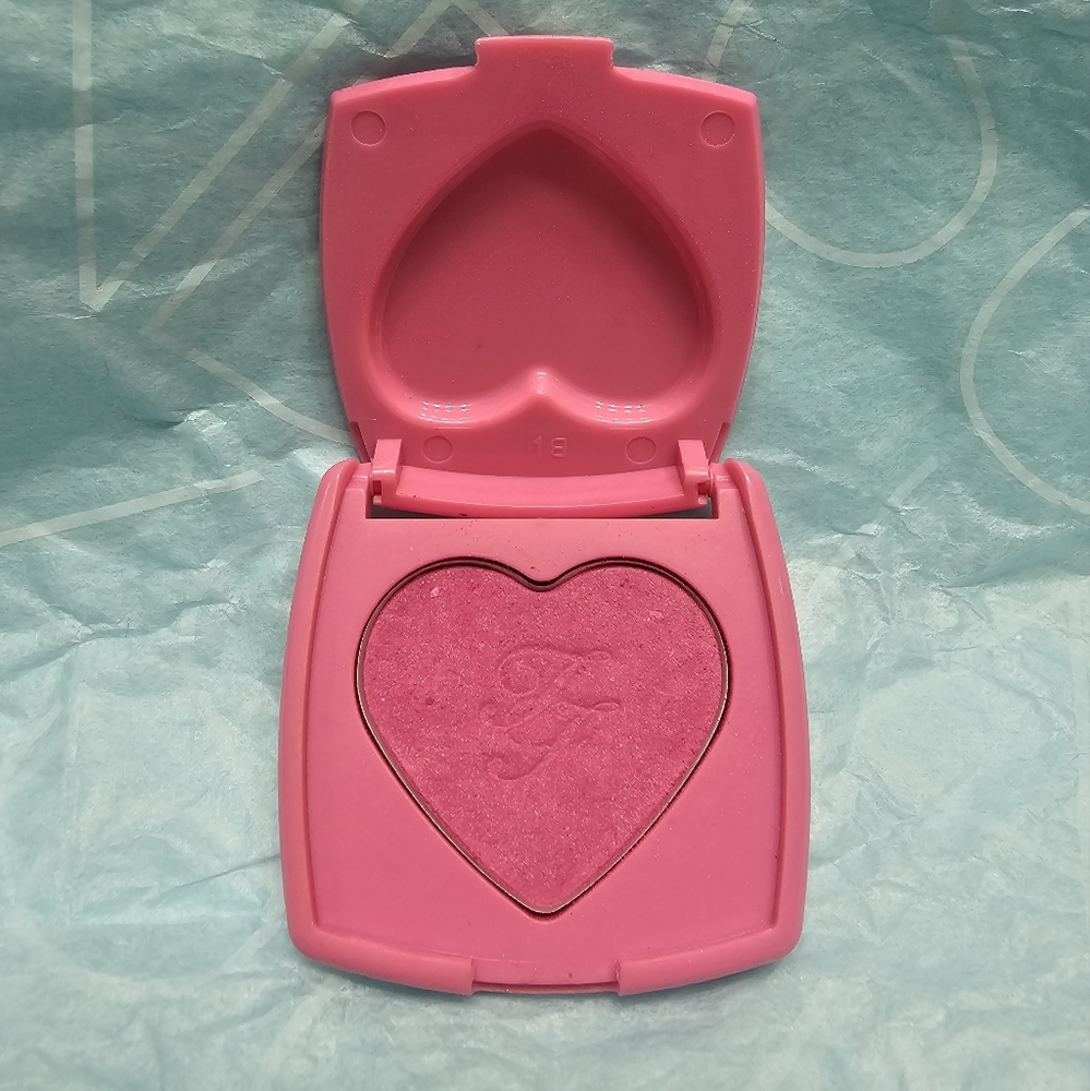 Too Faced Blush